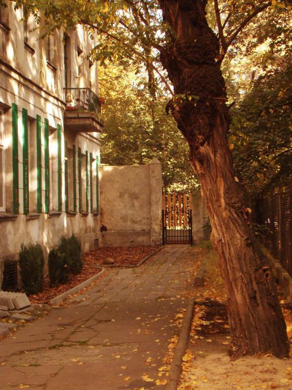 Hostelik Wiktorianski Łódź Exteriör bild